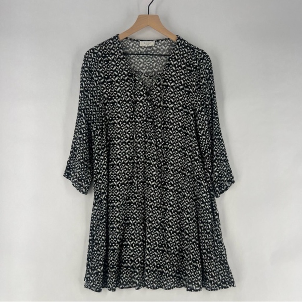 SAGE The Label Black White Abstract Tribal Print Lace-Up V-Neck Tunic‎ Top